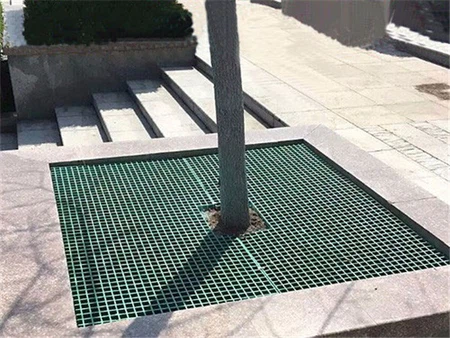 Architectural FRP grating walkway in public seaside park project Architectural FRP grating walkway in public seaside park project